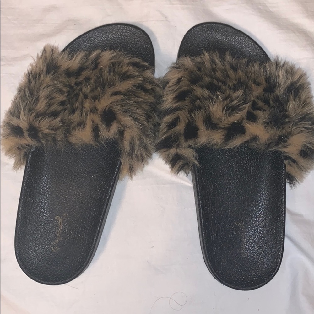 Furry cheetah slides